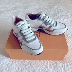 NIB Tod’s Leather Sneakers